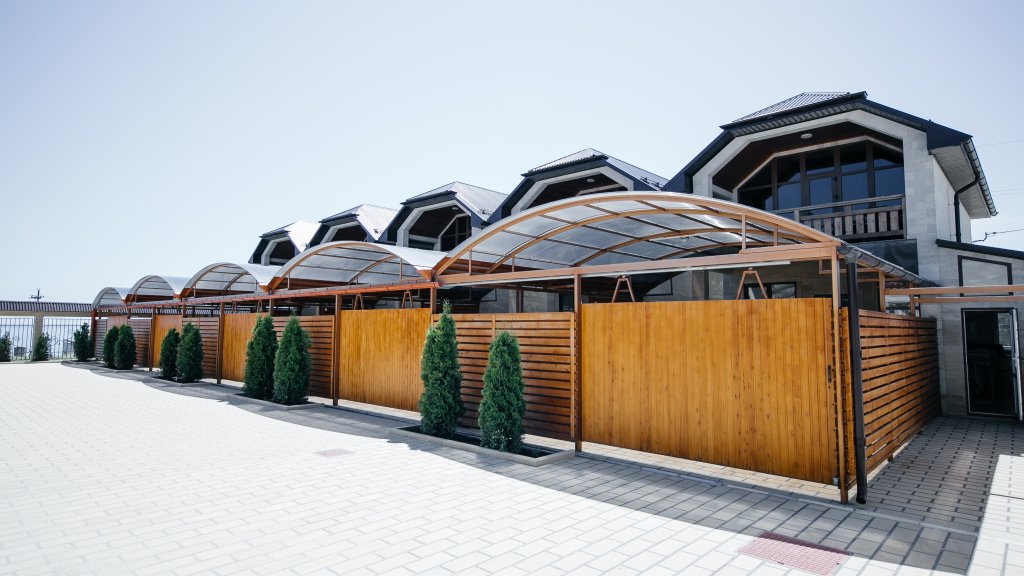 ГОСТИНИЦА «Golden Beach» / Номер «Полулюкс»